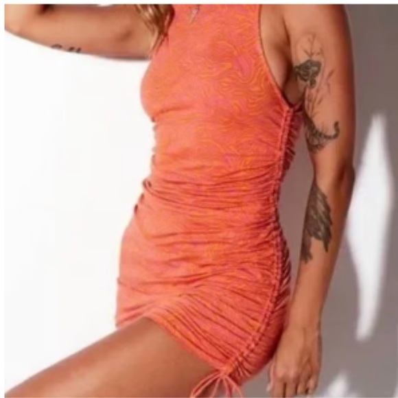 NWT MOTEL Ardilla Dress in Trippy Waves Print in Tangerine Pink Color - Picture 2 of 15